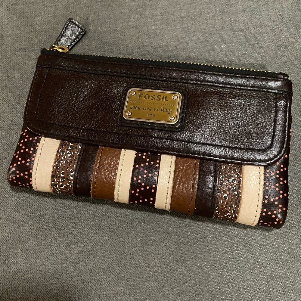 Women’s fossil wallet